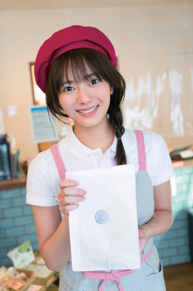 田村保乃 ナチュラルな激かわ水着グラビア画像！