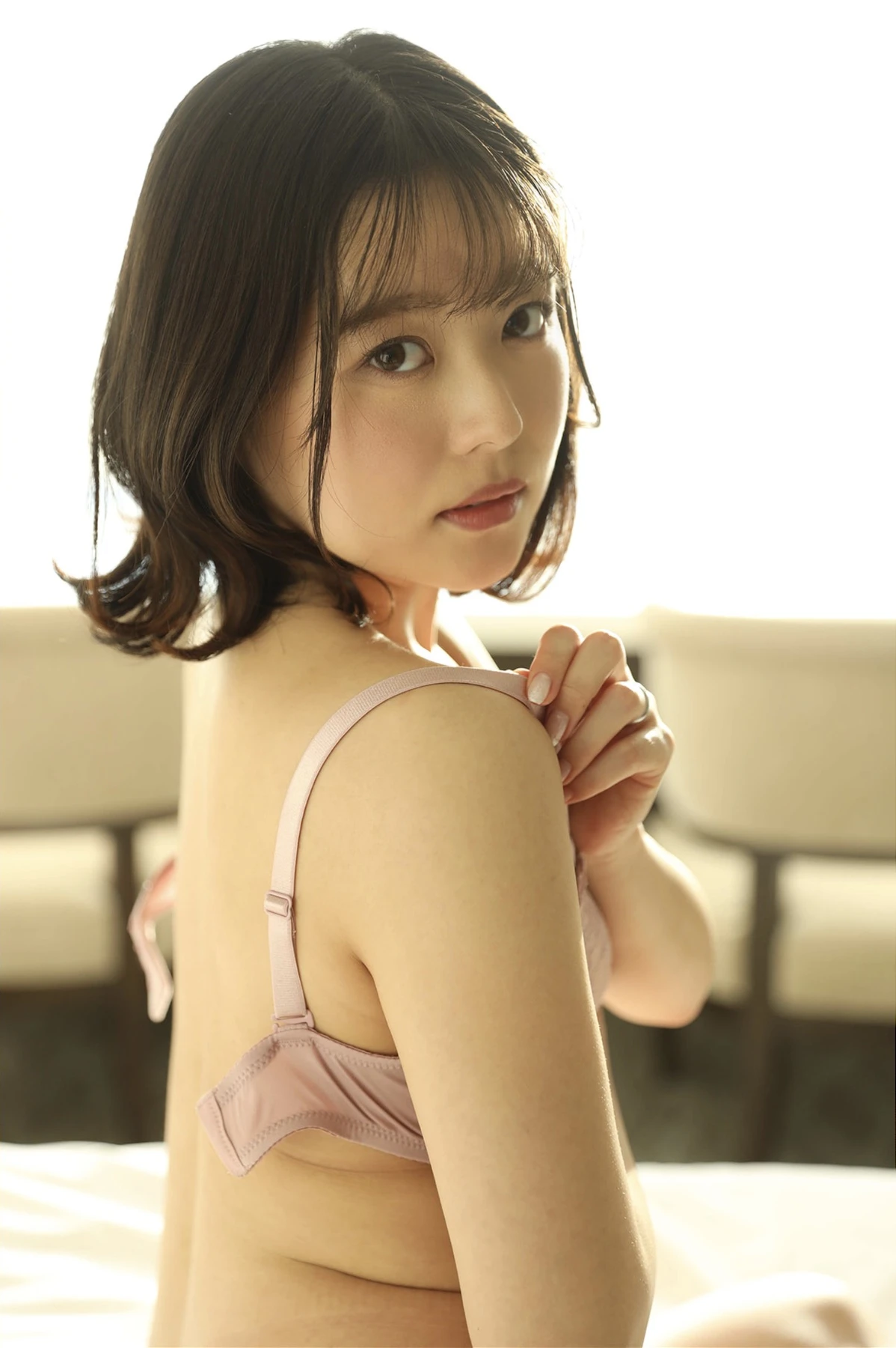 Chiharu Miyazawa 宮沢ちはる, 写真集 小柄で童顔の雰囲気溢れる人妻 Set.01