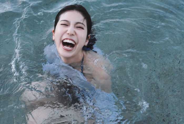 阿部なつき ボンキュッボンの水着グラビア画像！