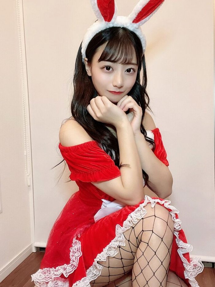 鈴木優香 ちょっと脱ぎすぎ水着グラビア画像！