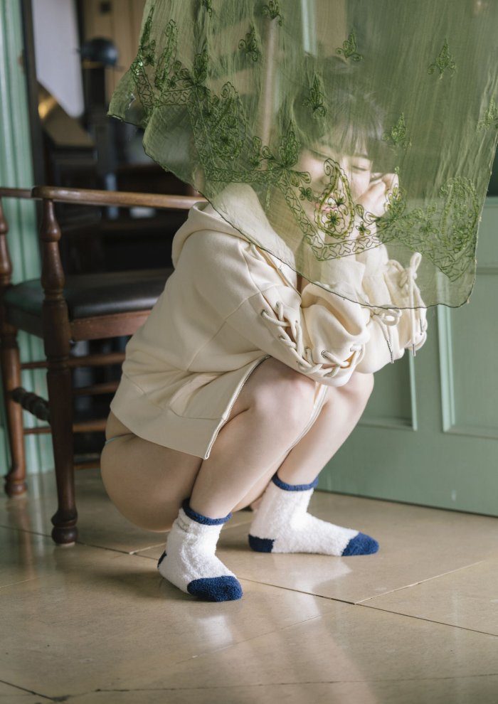 河北彩伽 絵になるEカップ美乳のヌード画像！