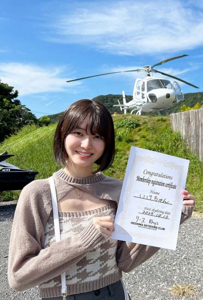 いけちゃん 細身でEカップの水着グラビア画像！