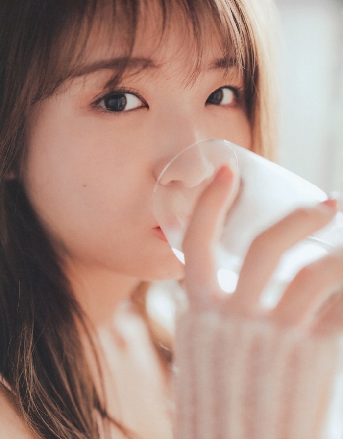 秋元真夏 激かわな水着・ランジェリー画像！