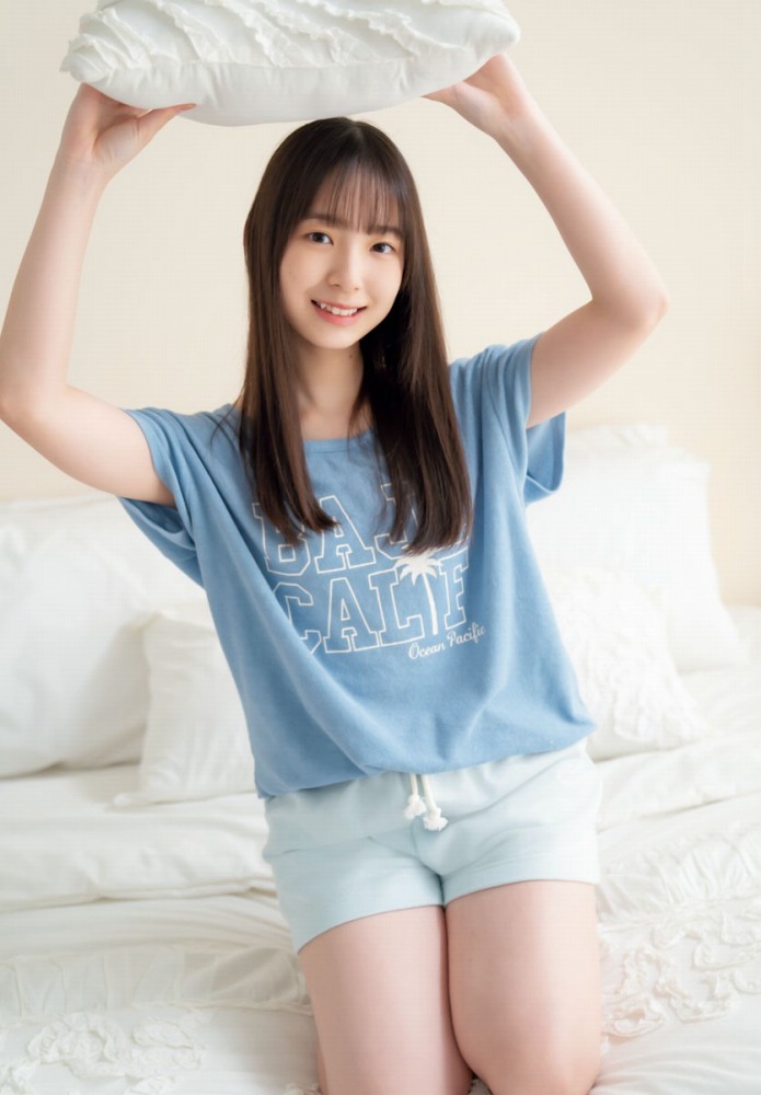 渡辺莉奈 鬼かわなタンクトップグラビア画像他！