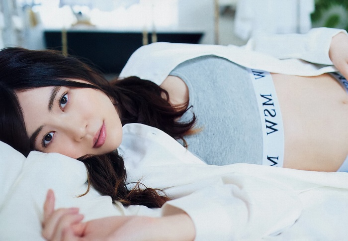 松井珠理奈 水着＆セミヌードグラビア画像！