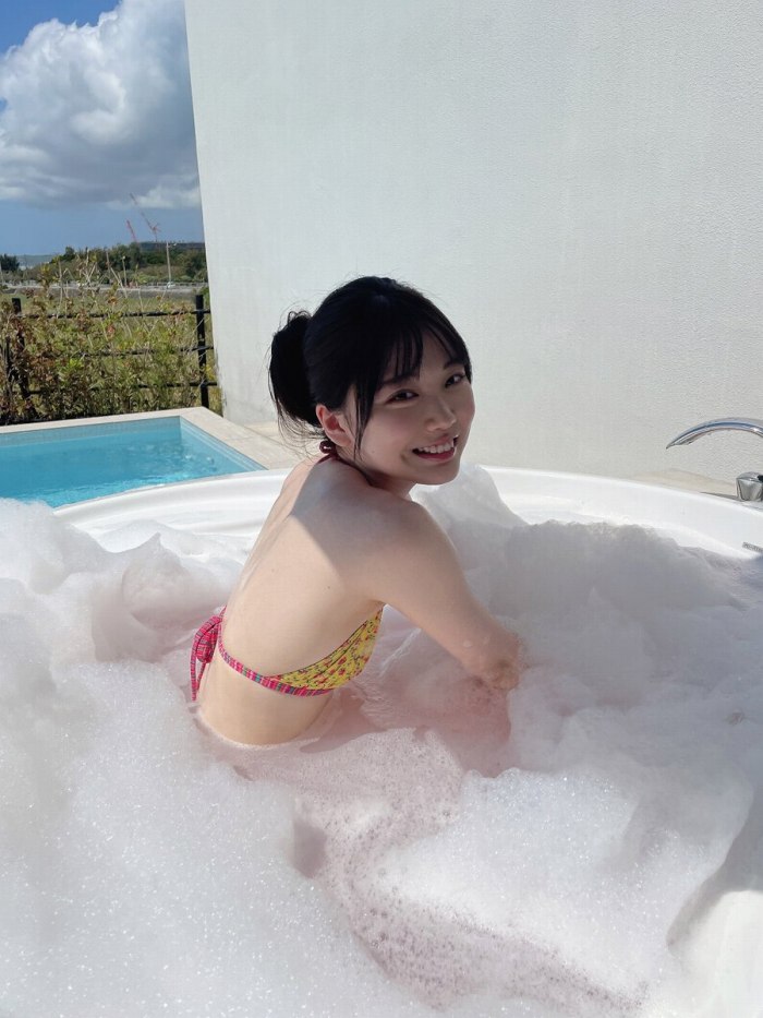 石川澪 Cカップおっぱいの激かわヌード画像！