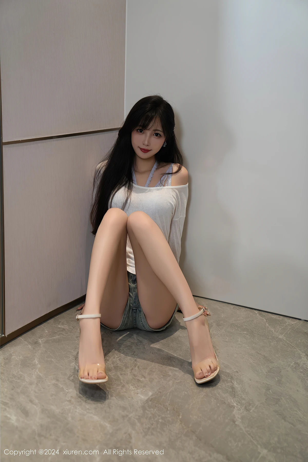 XiuRen秀人网 No.9215 LinXingLan林星阑