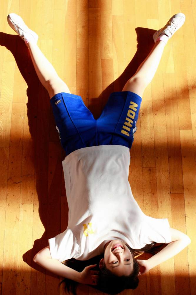 小池里奈 美尻でキュートな水着グラビア画像！