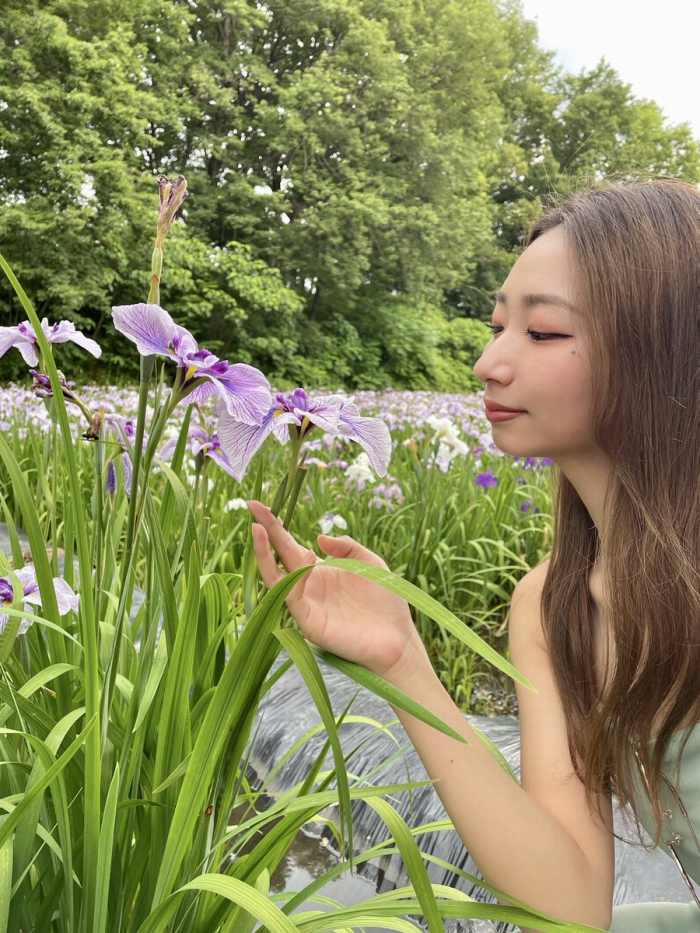 うらら 小顔美女の下着＆水着グラビア画像！