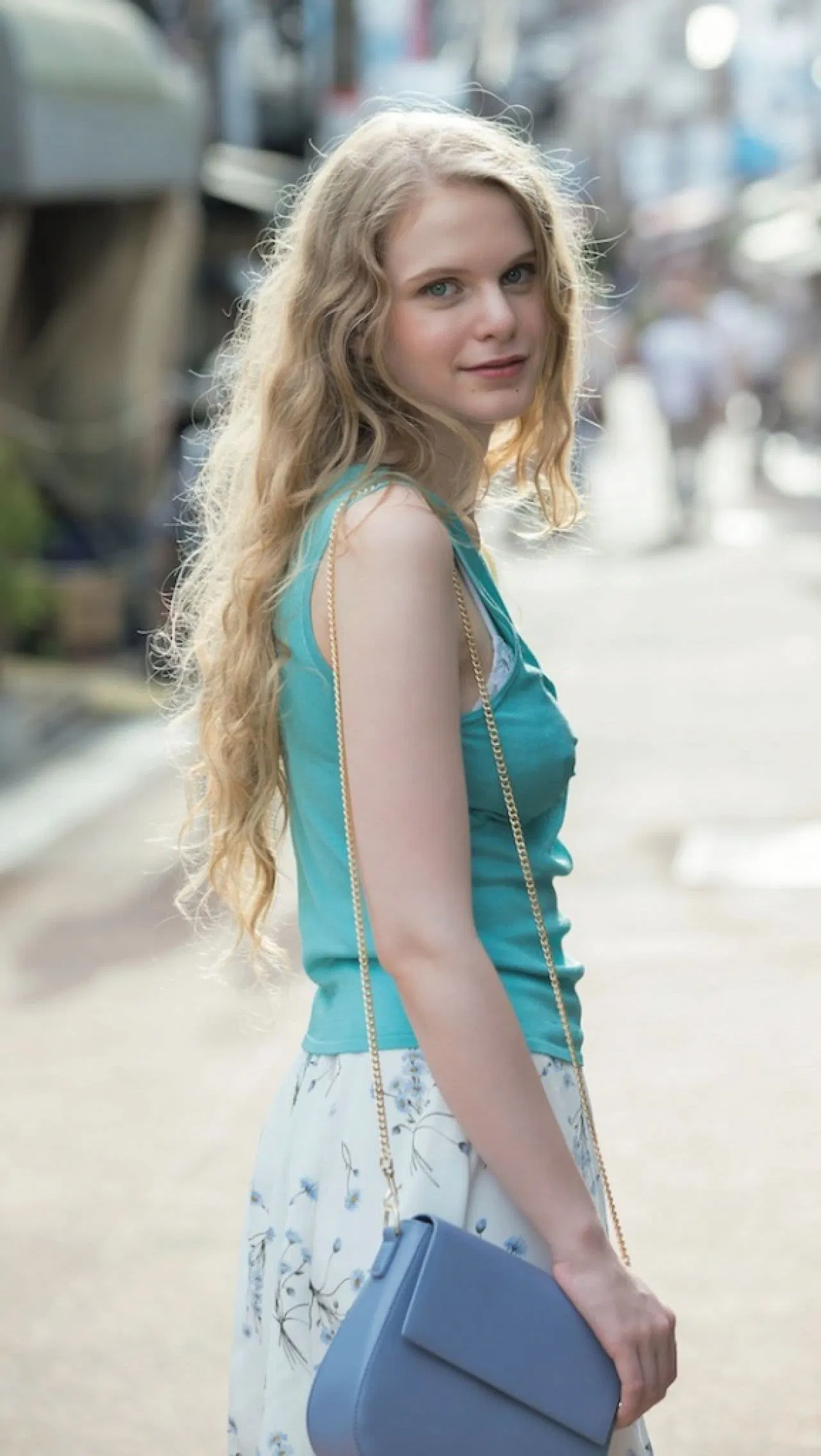 [Photobook] 21歳の美しいオランダ人妻 水口エレンさん「雪肌のヴァージン・ヌード」