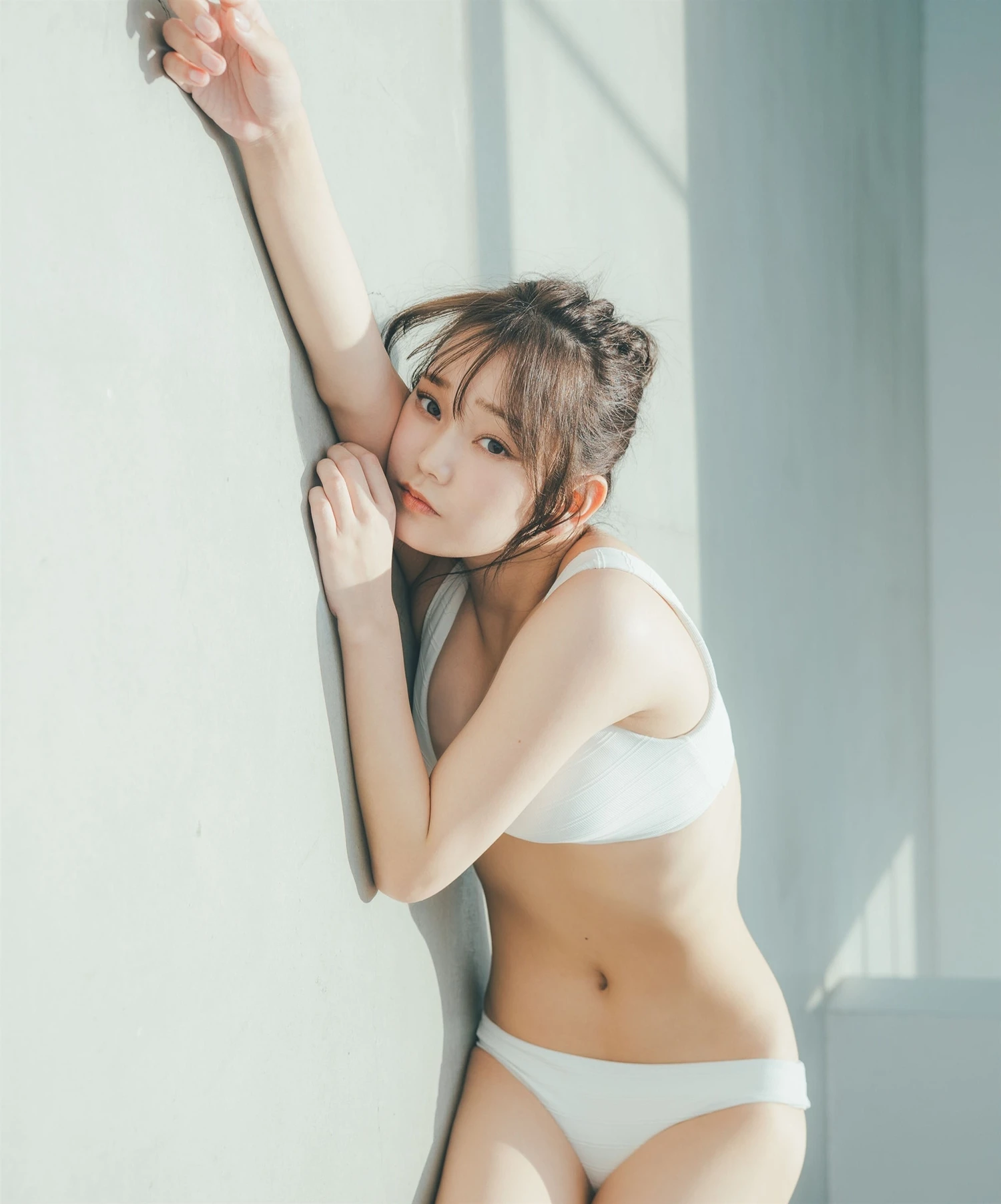 Shino Aoto 青戸しの, 週プレ Photo Book 「WHITE and・・・」 Set.01