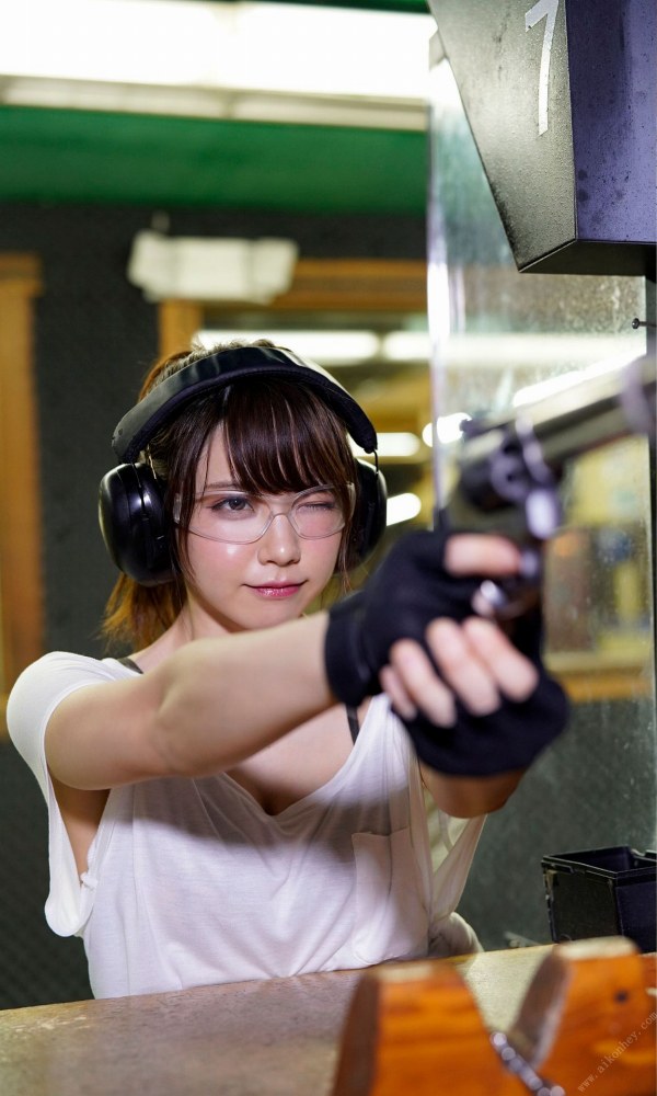 えなこ めっちゃかわいい水着グラビア画像！