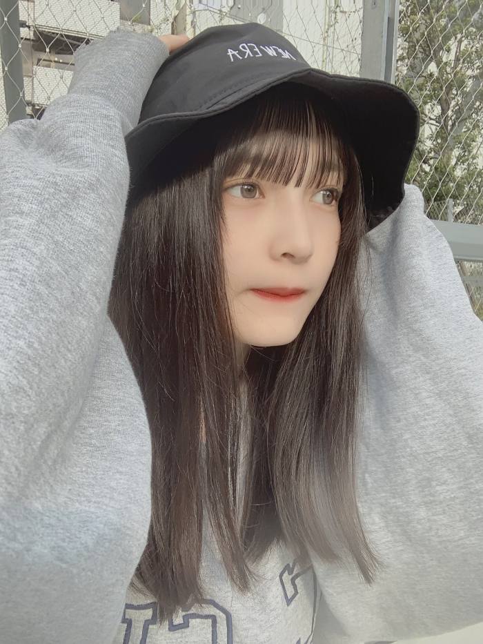 黒嵜菜々子 ふわふわボインの水着グラビア画像！