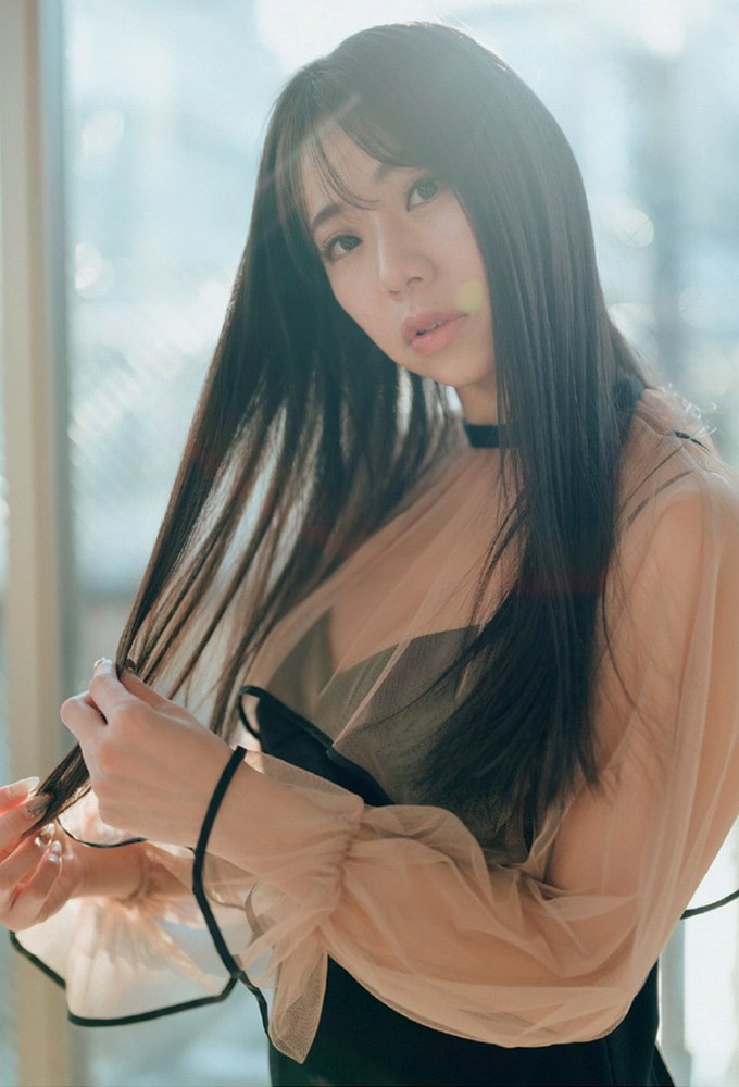 鈴木ふみ奈 Iカップの水着グラビア画像ほか！