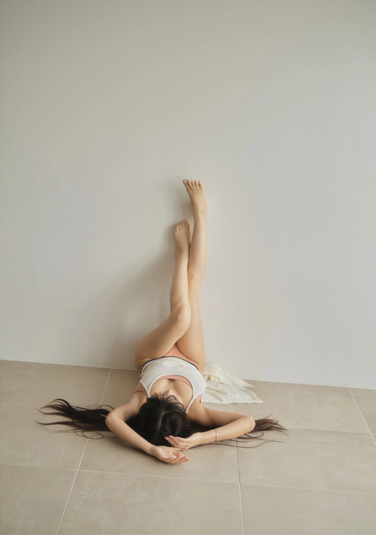 Momo Sakura 桜空もも, 写真集 「Trance Retinal とられち」 Set.01