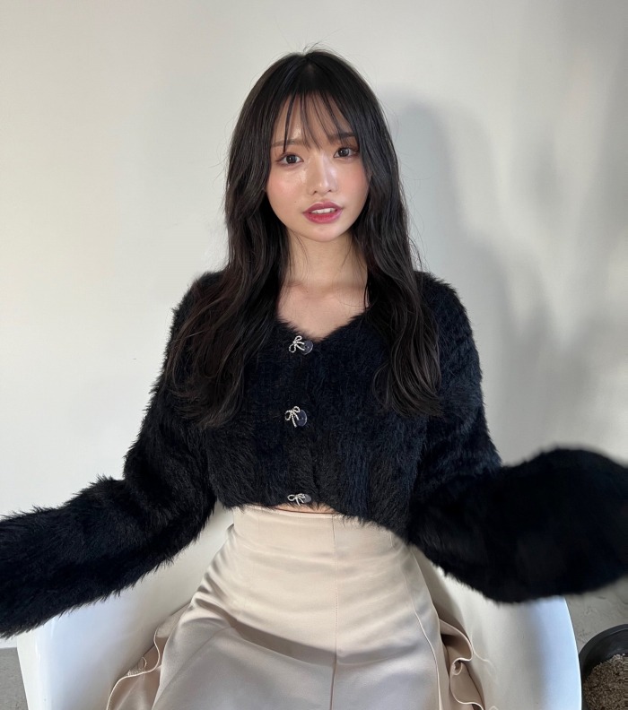 高鶴桃羽 激かわボインな水着グラビア画像！