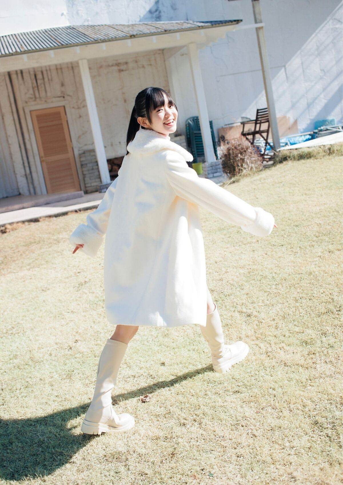Nozomi Nirei 楡井希実 - デジタル限定 YJ PHOTO BOOK 写真集 可愛すぎて爆発する