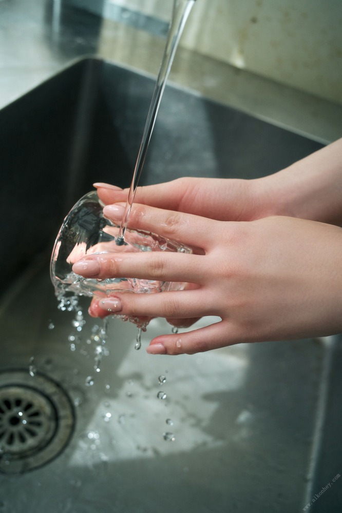 石川澪 Cカップおっぱいの激かわヌード画像！