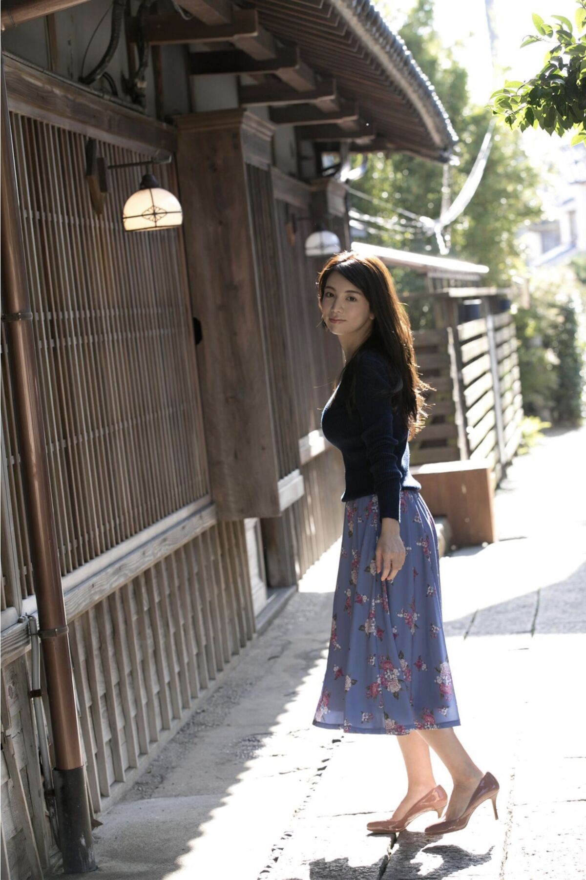 Miu Nakamura 仲村美海 - 週刊ポストデジタル写真集 背中を流して