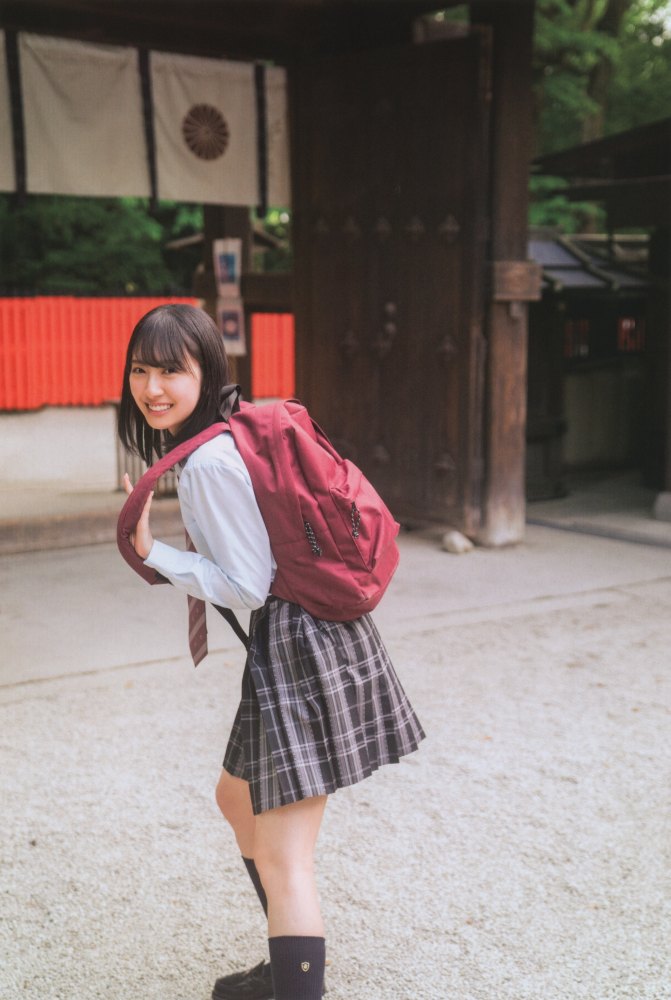 金村美玖 しっとりかわいい水着＆生脚画像！