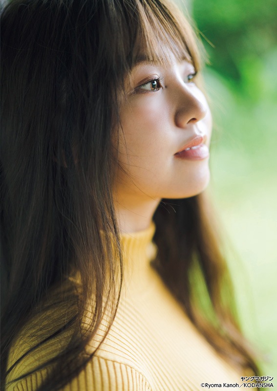 本郷柚巴 まぶしいボインの水着グラビア画像！