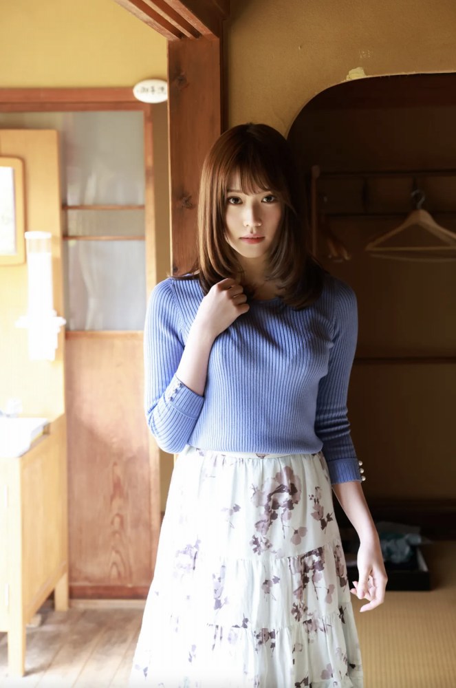 小日向ゆか 萌えるEカップの水着グラビア画像！