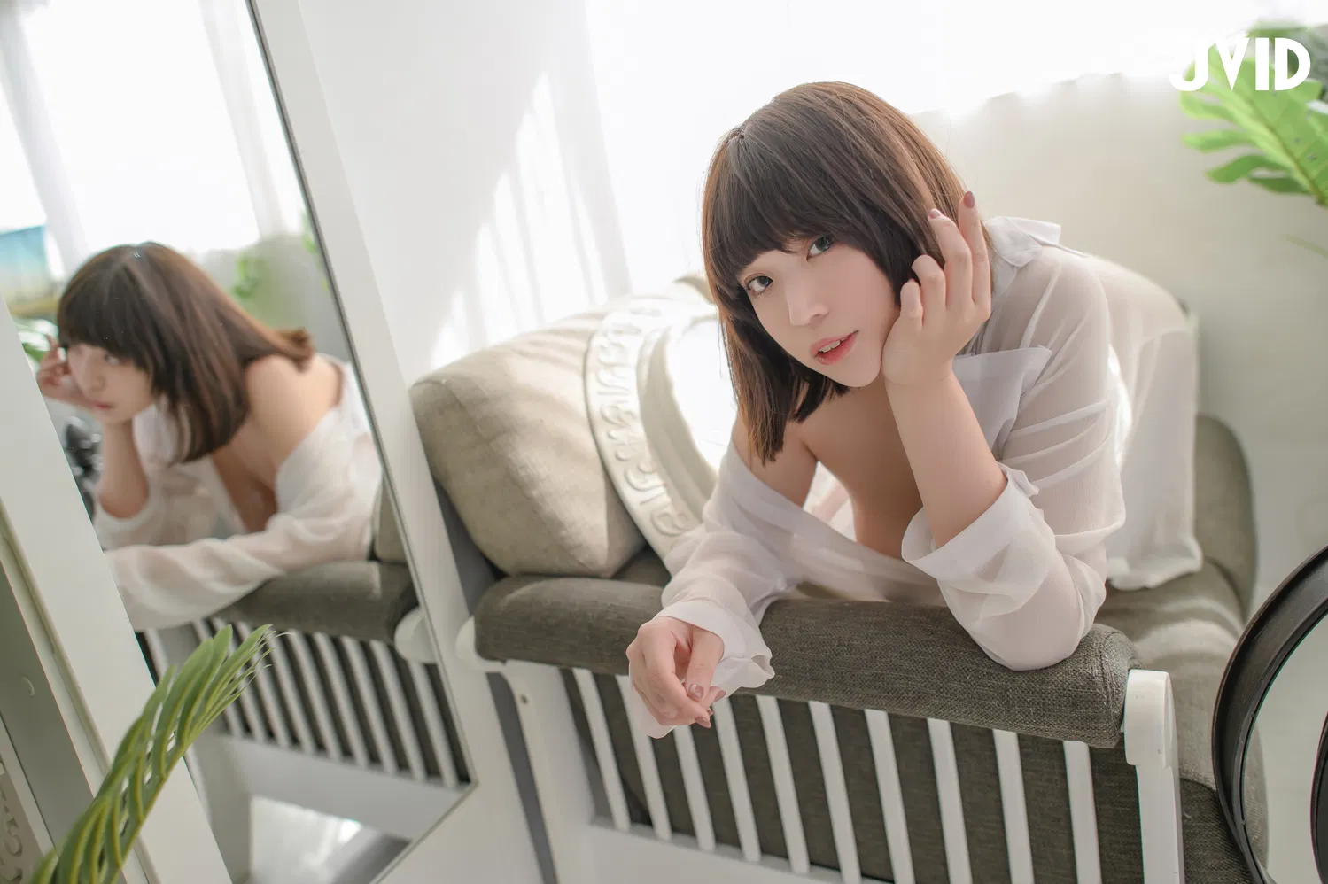 [JVID] Ruru茹茹 - 【H級豪巨乳】寄宿家中的前同事－茹茹，一早醒來就衣衫不整！豪乳在眼前晃的我頭好暈啊～～～