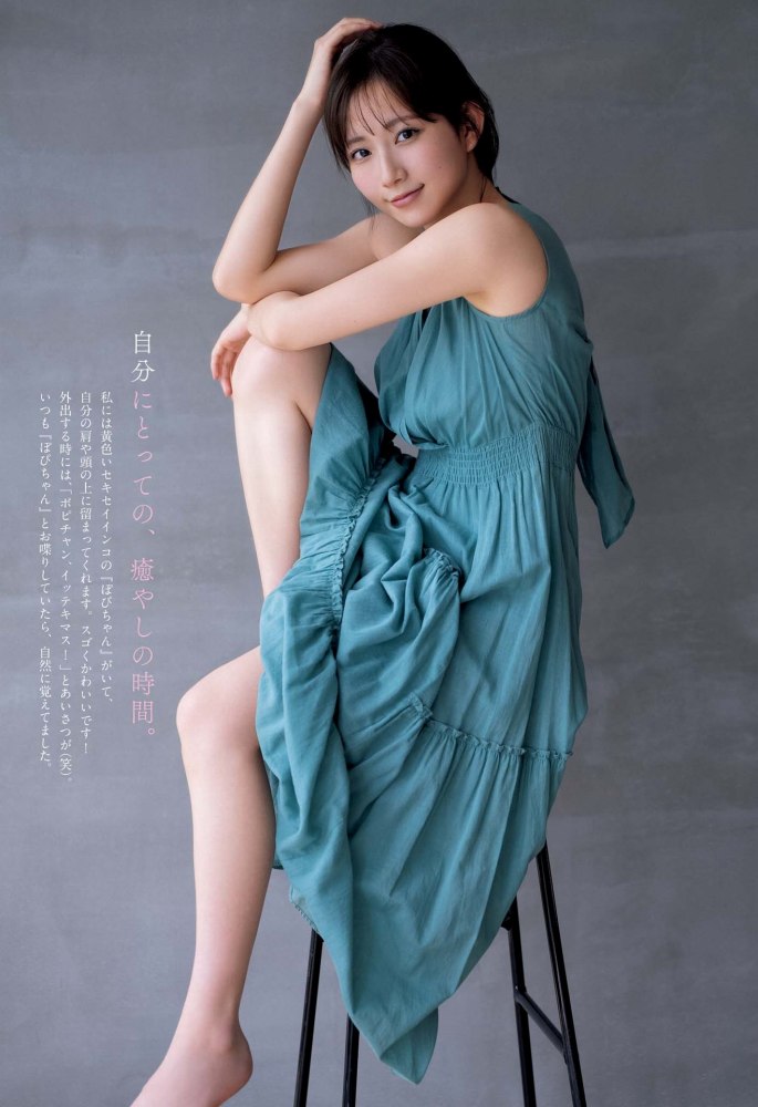 青山なぎさ 激かわな生脚＆タンクトップ画像！