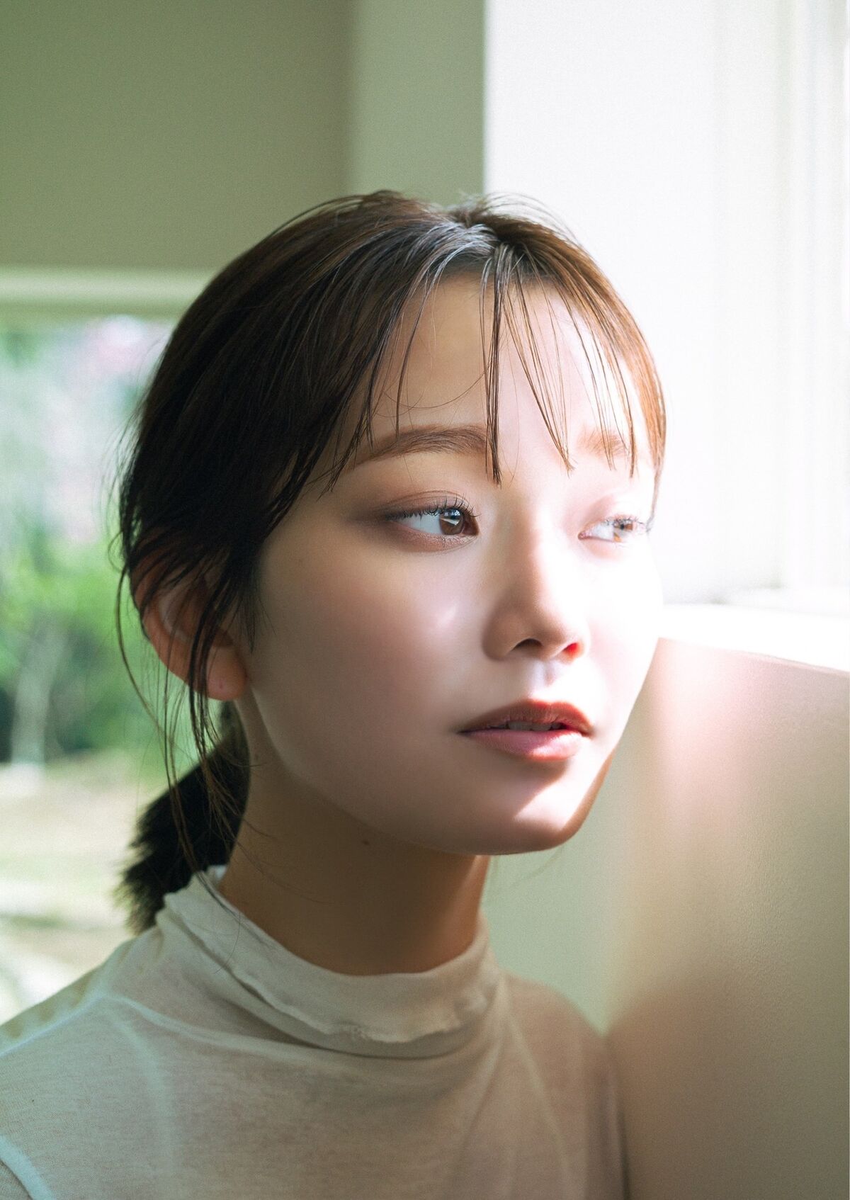 青戸しの - デジタル限定 YJ PHOTO BOOK 写真集 つかまえて