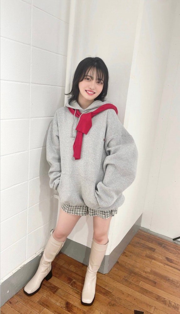 石浜芽衣 キュートな水着グラビアほか画像！