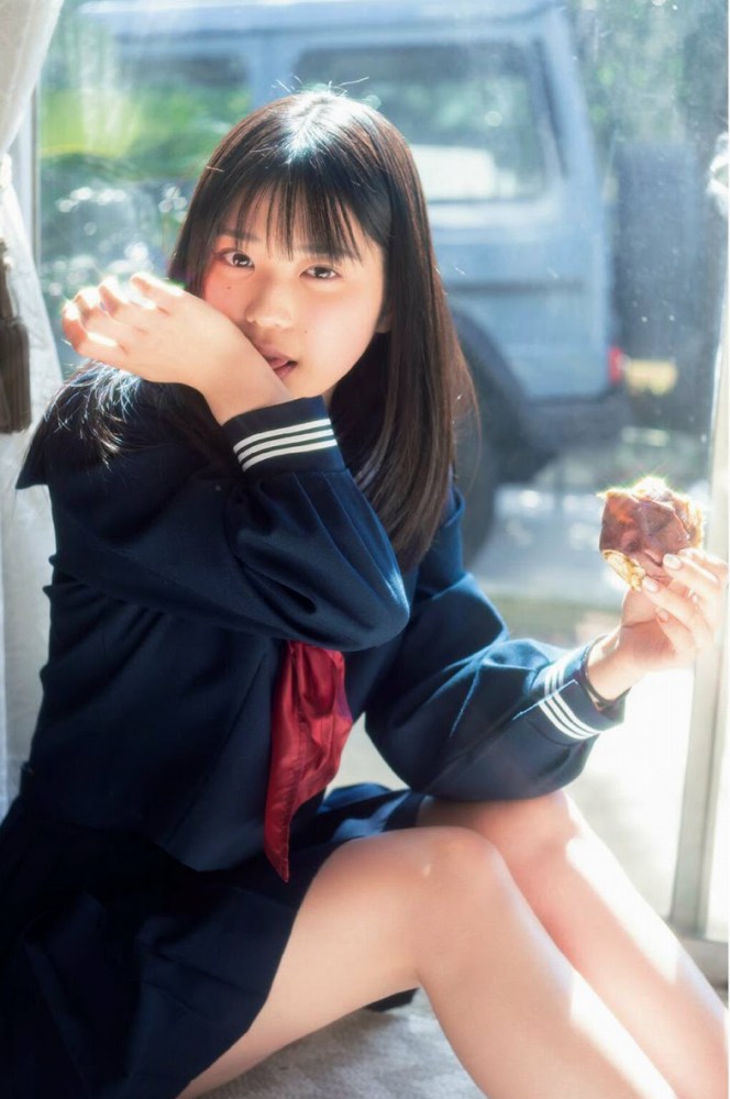 矢野ななか くびれボインの水着グラビア画像！