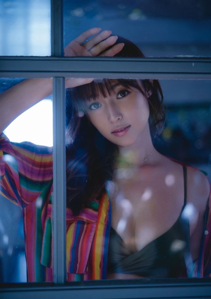 深田恭子 ムッチリ水着＆下着グラビア画像！