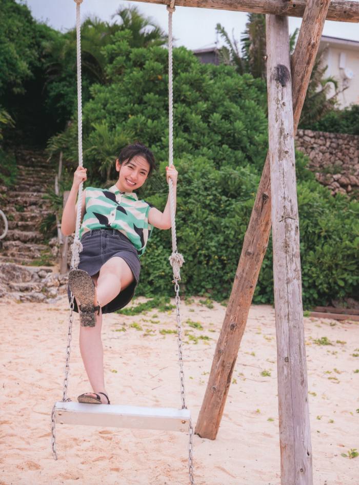 金村美玖 しっとりかわいい水着＆生脚画像！