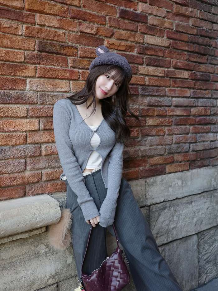 雪平莉左 グラマラス美女の水着グラビア画像！