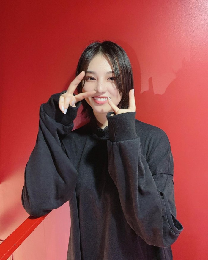 相楽伊織 けっこうボインな水着グラビア画像！