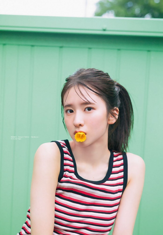 菅原咲月 すべすべ美脚の激かわグラビア画像！