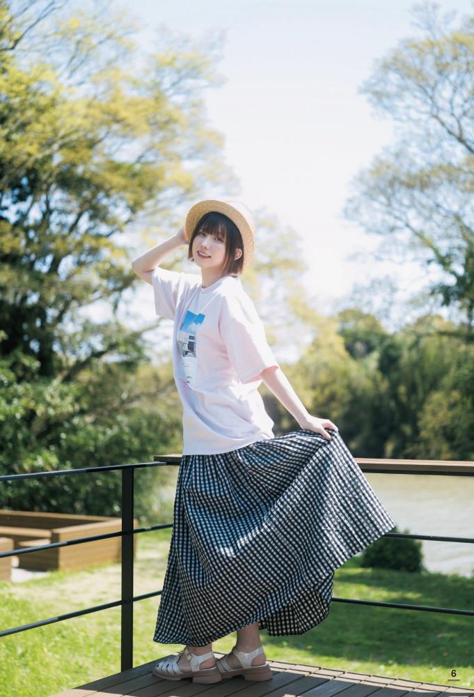 えなこ 過去のグラビア画像