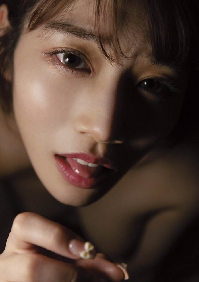 河北彩伽 絵になるEカップ美乳のヌード画像！