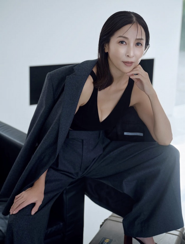 かとうれいこ Eカップ水着グラビア画像他！