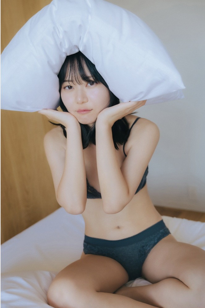 いけちゃん 細身でEカップの水着グラビア画像！