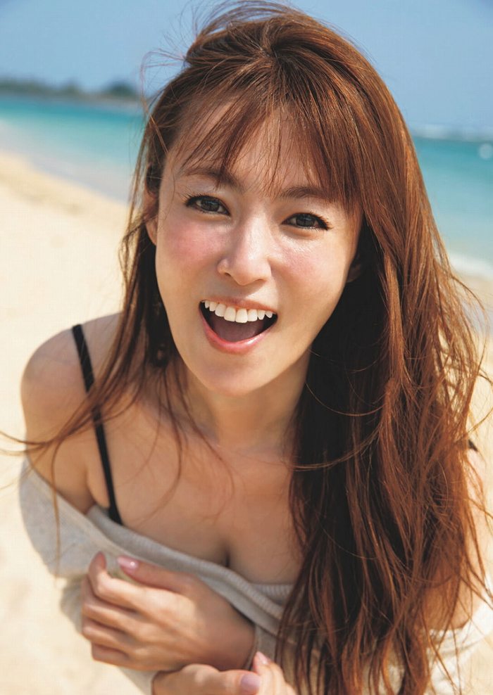 深田恭子 ムッチリ水着＆下着グラビア画像！