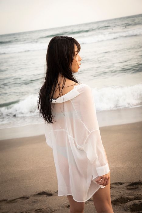 鈴木ふみ奈 Iカップの水着グラビア画像ほか！