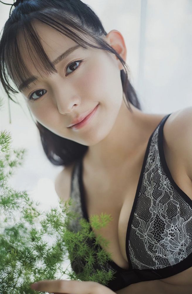 高崎かなみ 鬼かわな水着＆ランジェリー画像！