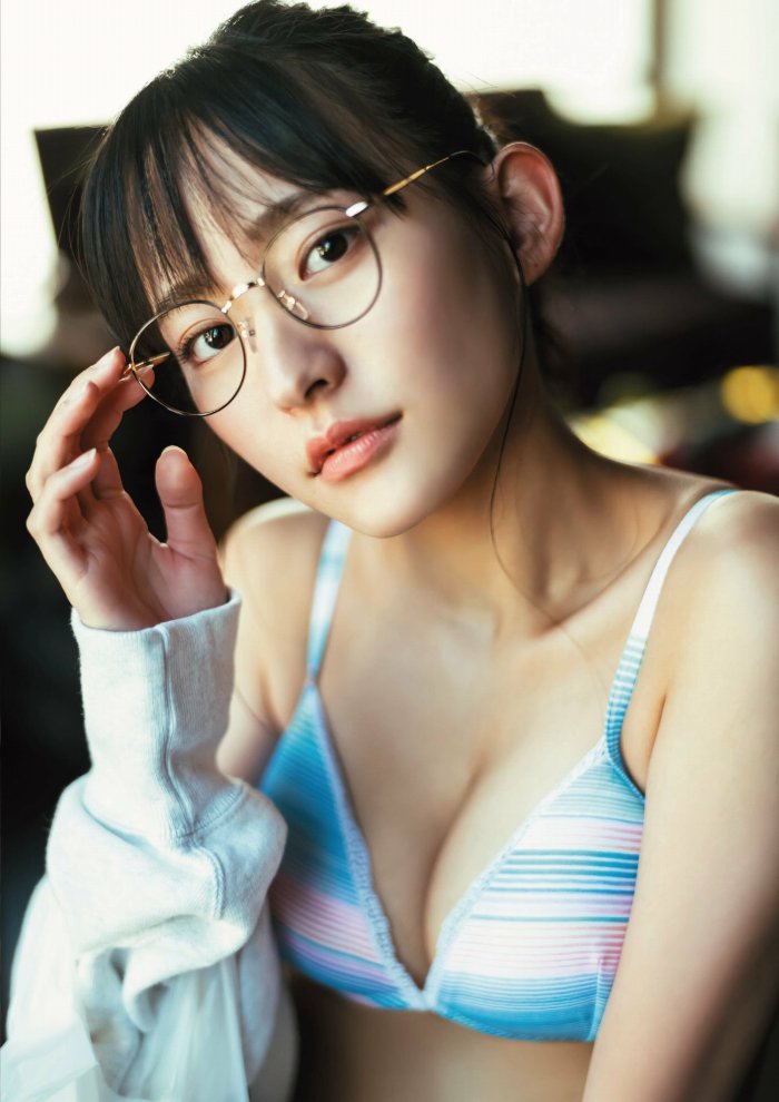 高崎かなみ 鬼かわな水着＆ランジェリー画像！