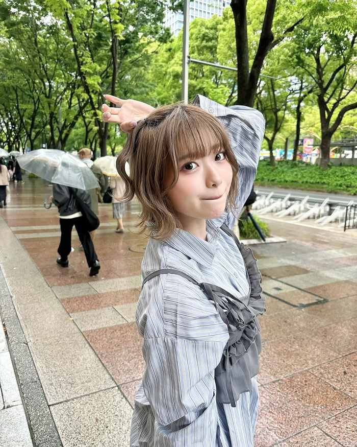 滝口愛奈 癒される激かわ水着グラビア画像！