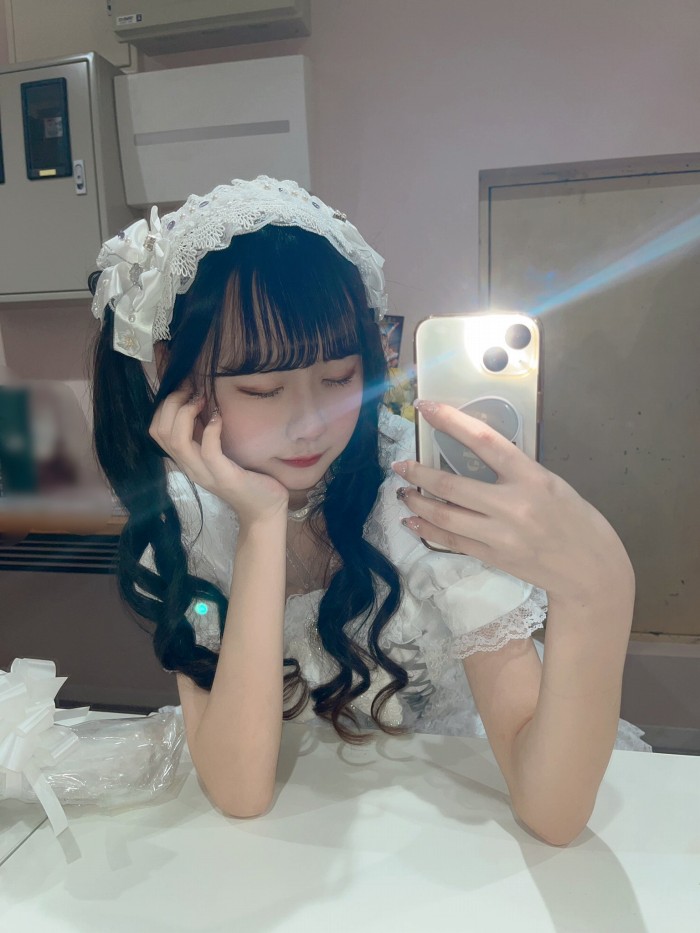 須羽こころ ふわふわバストの水着グラビア画像！