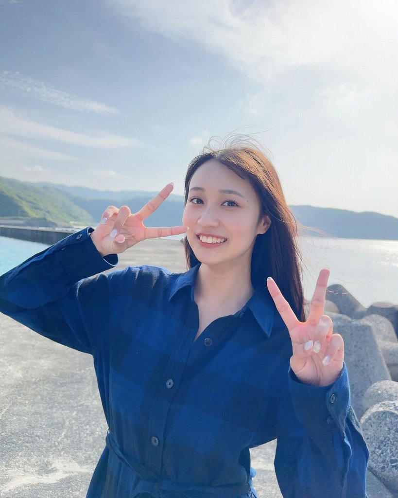 溝端葵 激かわボインな水着グラビア画像ほか！