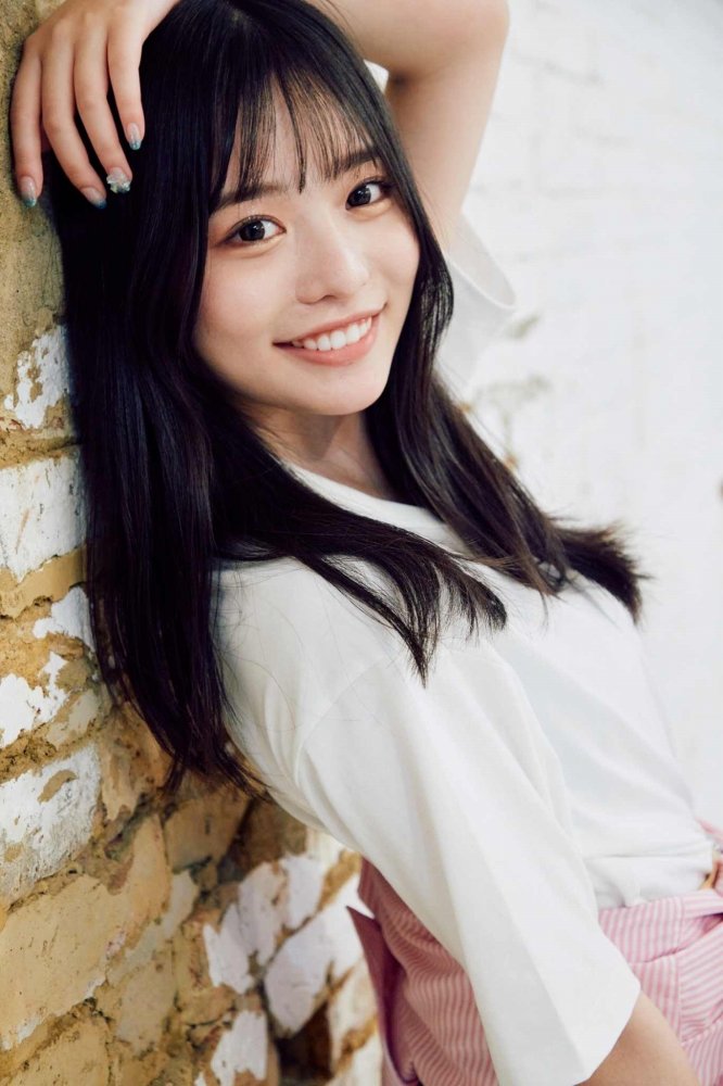 高鶴桃羽 激かわボインな水着グラビア画像！