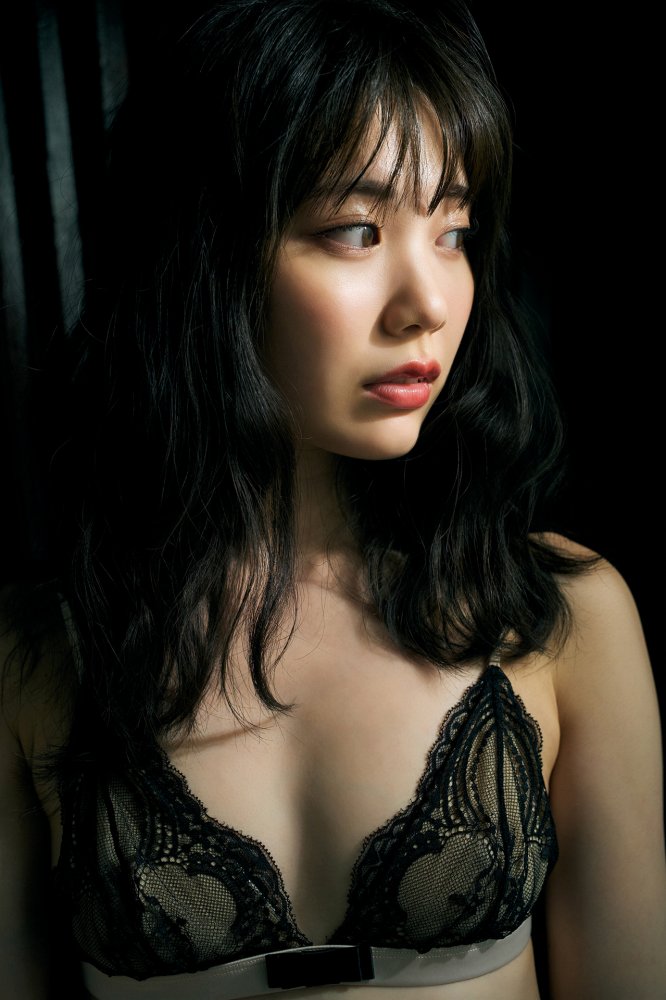 石川澪 Cカップおっぱいの激かわヌード画像！