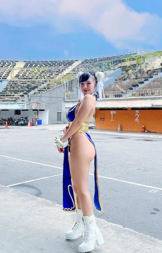 天木じゅん 爆裂Iカップの水着グラビア画像！